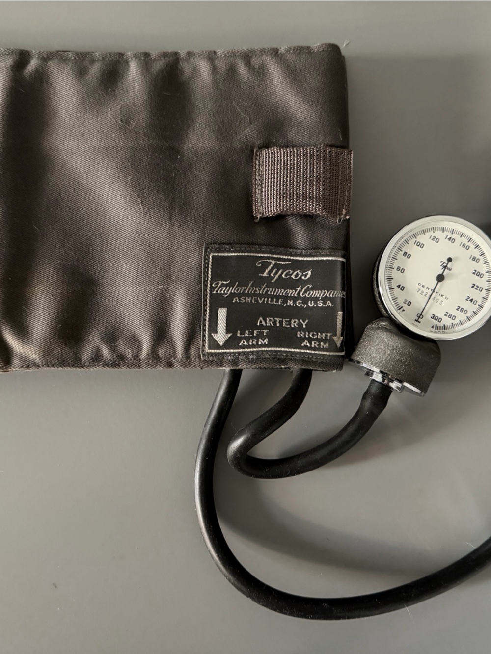 Tycos Professional Blood Pressure Cuff Gray